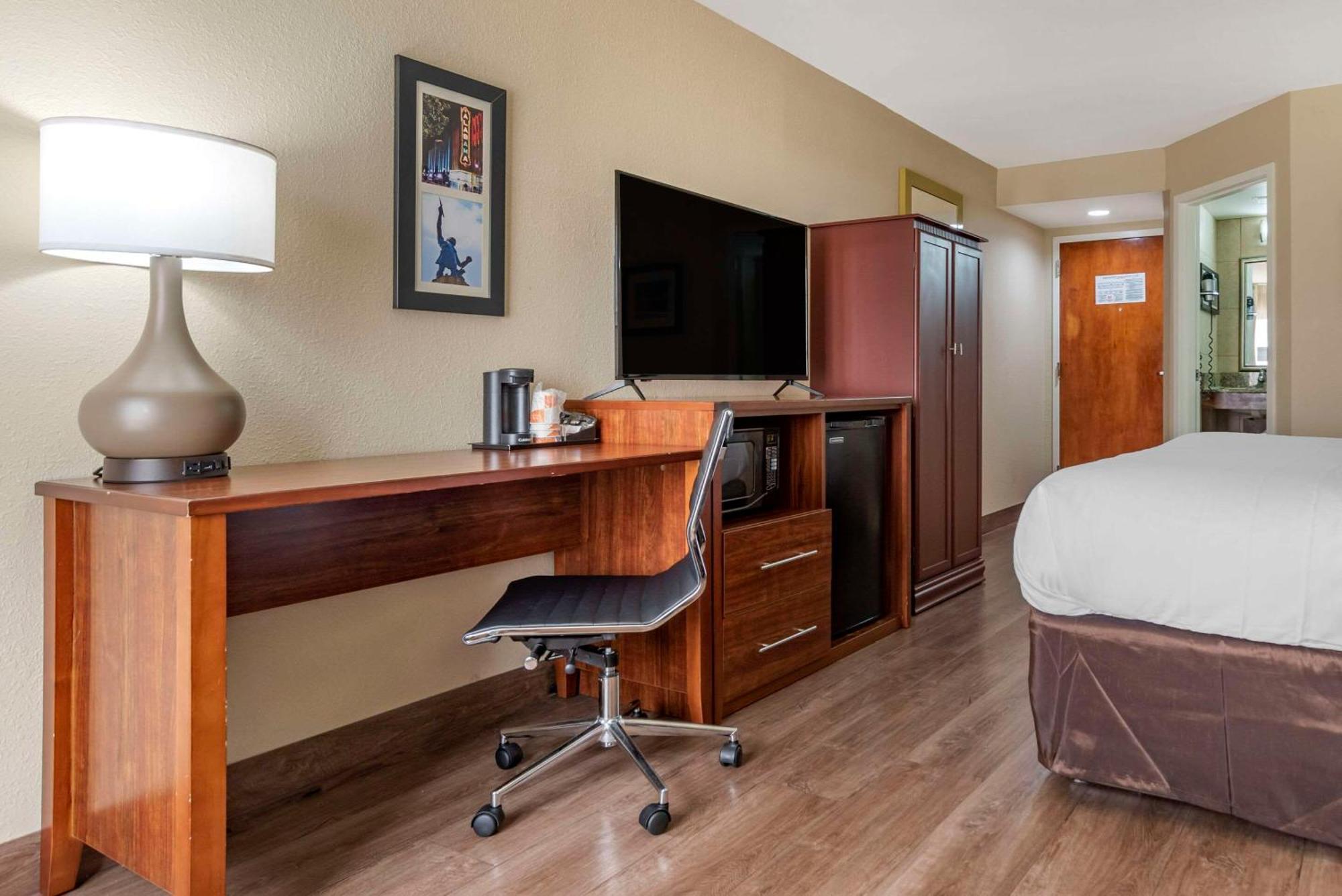 Comfort Inn Birmingham Homewood Exterior foto